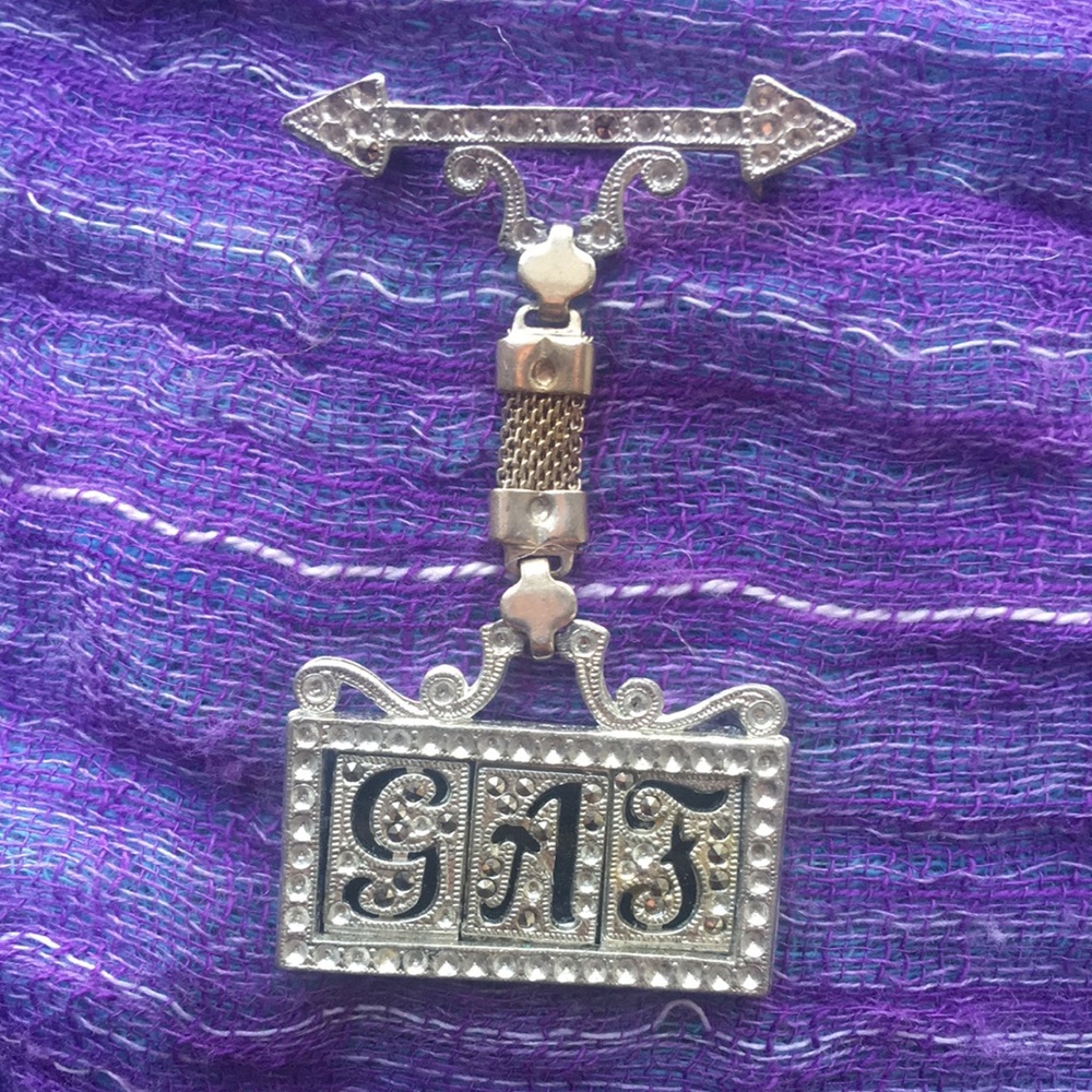 Antique Vintage Arrow Initial Dangle Marcasite Brooch Pin Gaf